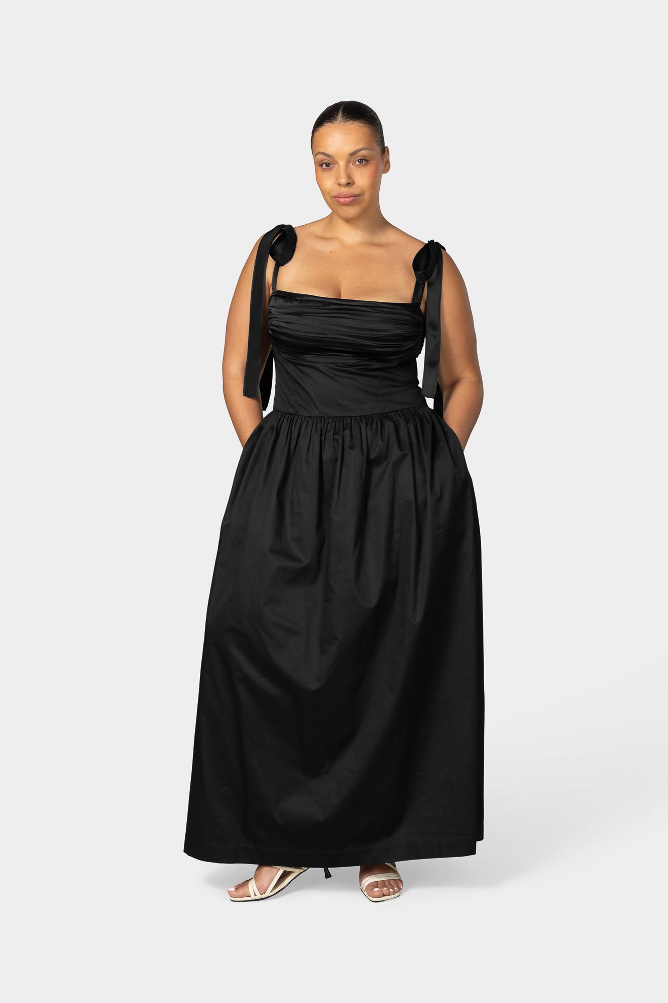 Model: 172 cm | Wearing: XL | Cup size: F