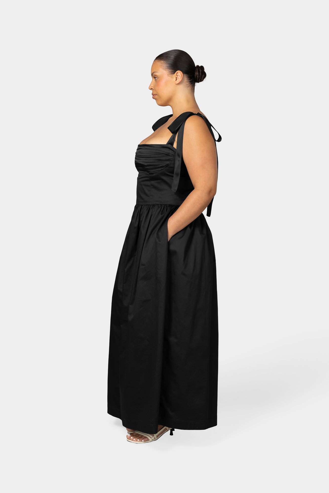 Model: 172 cm | Wearing: XL | Cup size: F