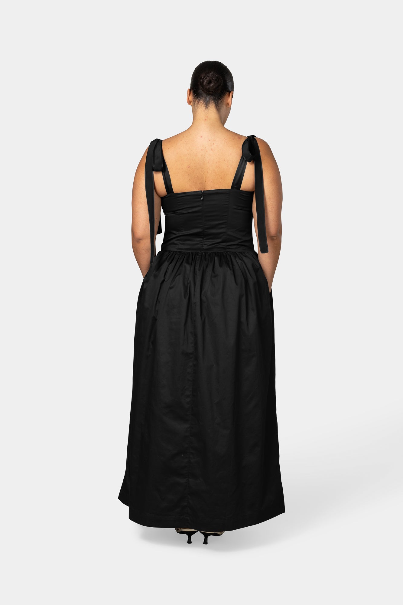 Model: 172 cm | Wearing: XL | Cup size: F