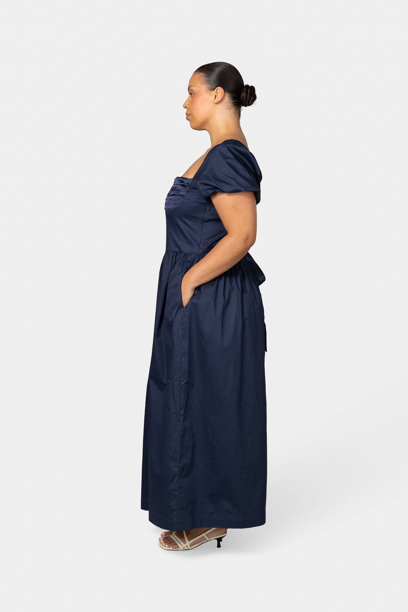 Model: 172 cm | Wearing: XL | Cup size: F