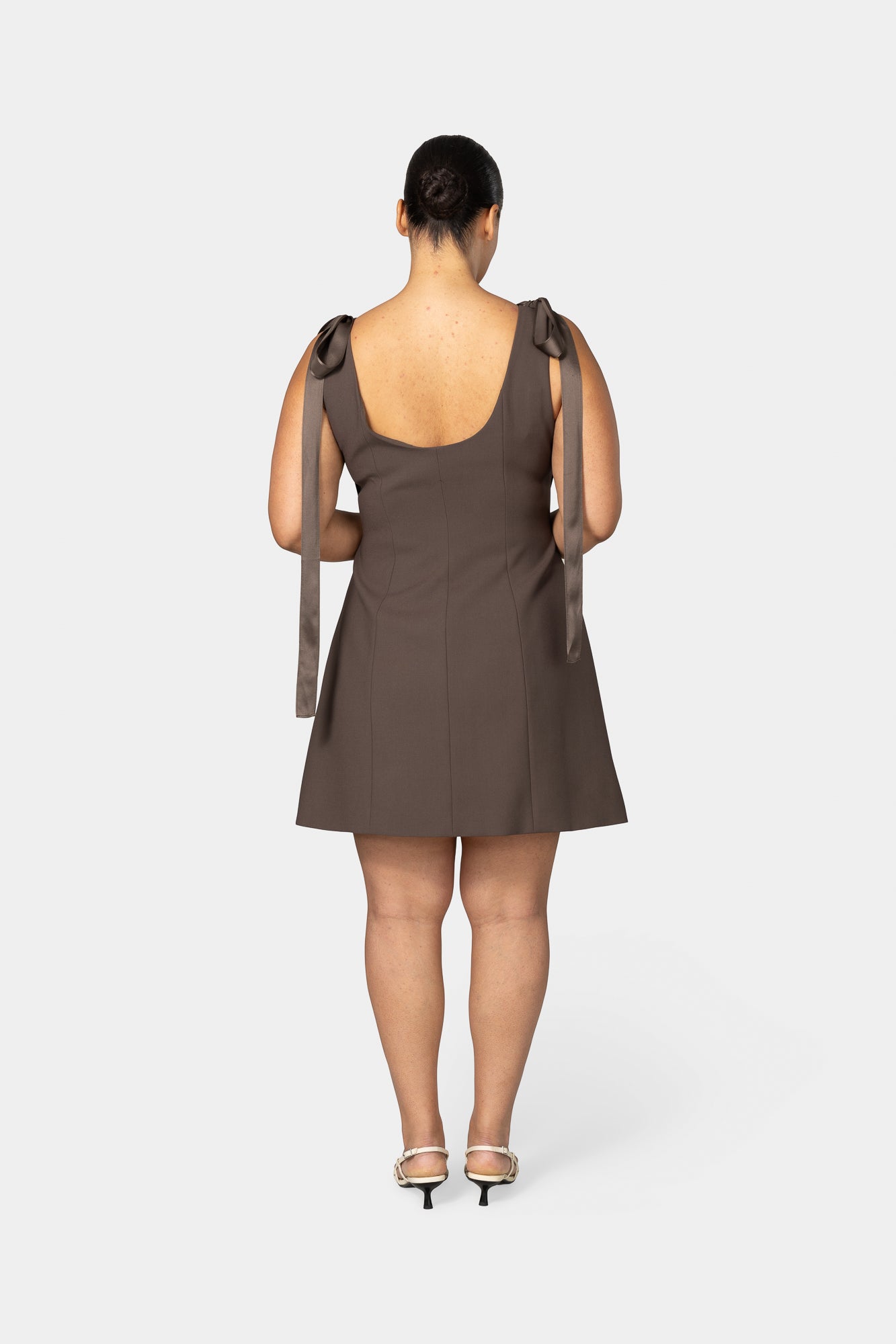 Model: 172 cm | Wearing: XL | Cup size: F