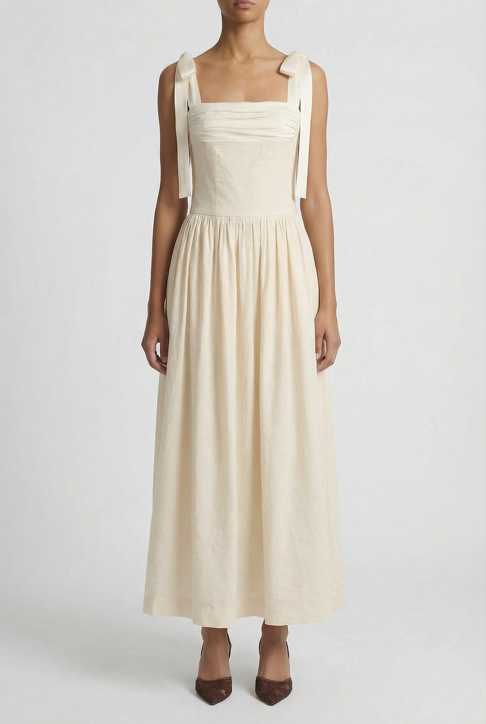 Model: 175 cm · XS · B cup