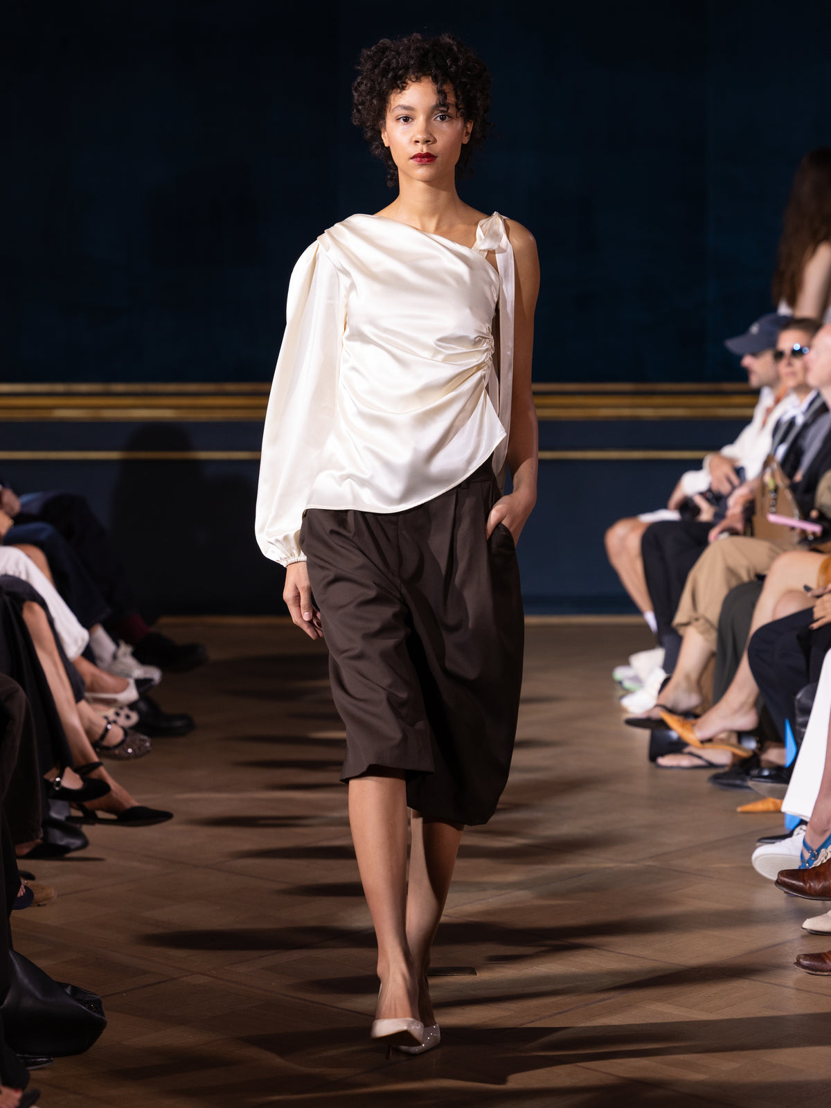 Kaja Low-Waisted Wide-Leg culotte Tailored Trousers Chocolate Brown