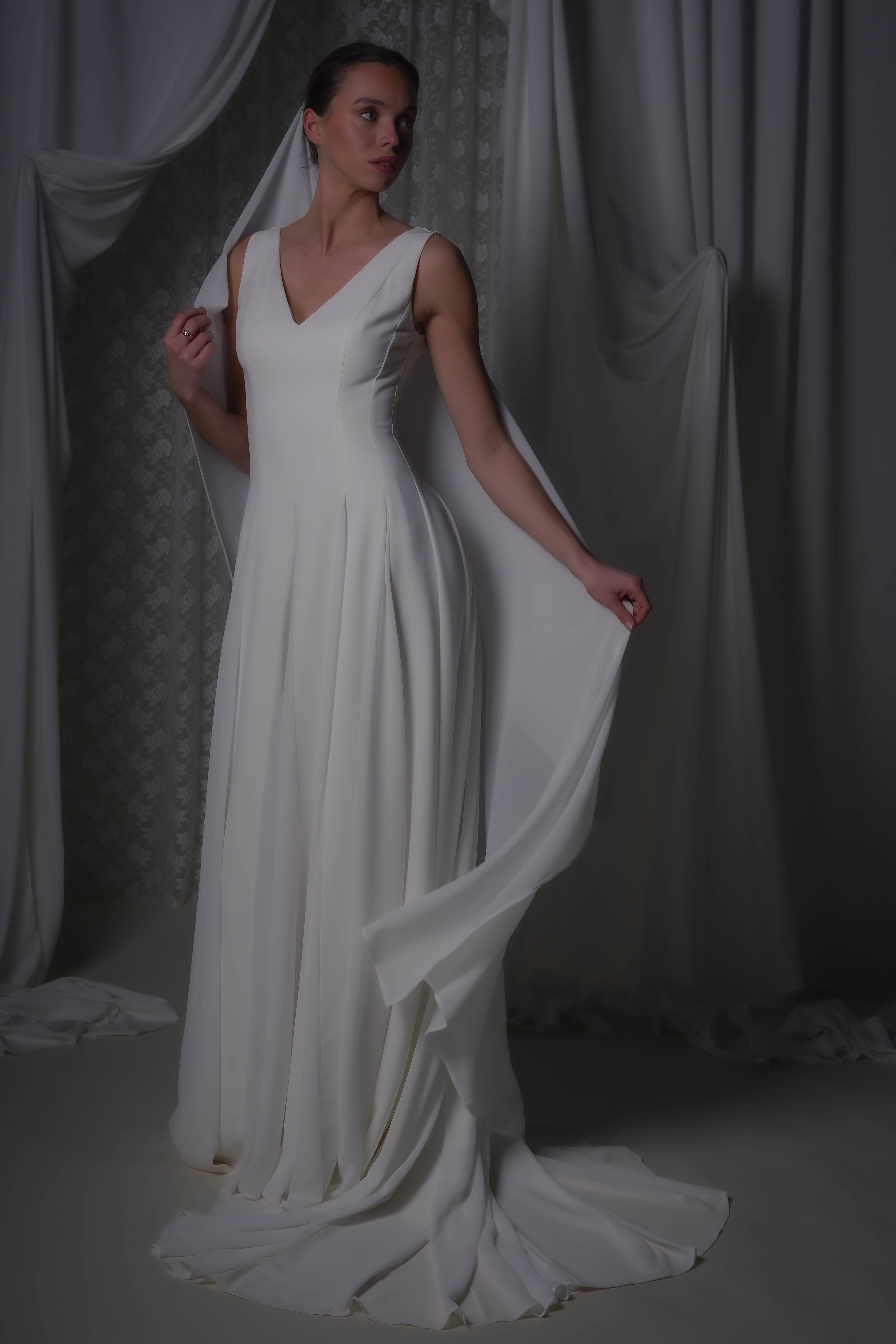 Frøya Bridal Maxi Dress with Train White
