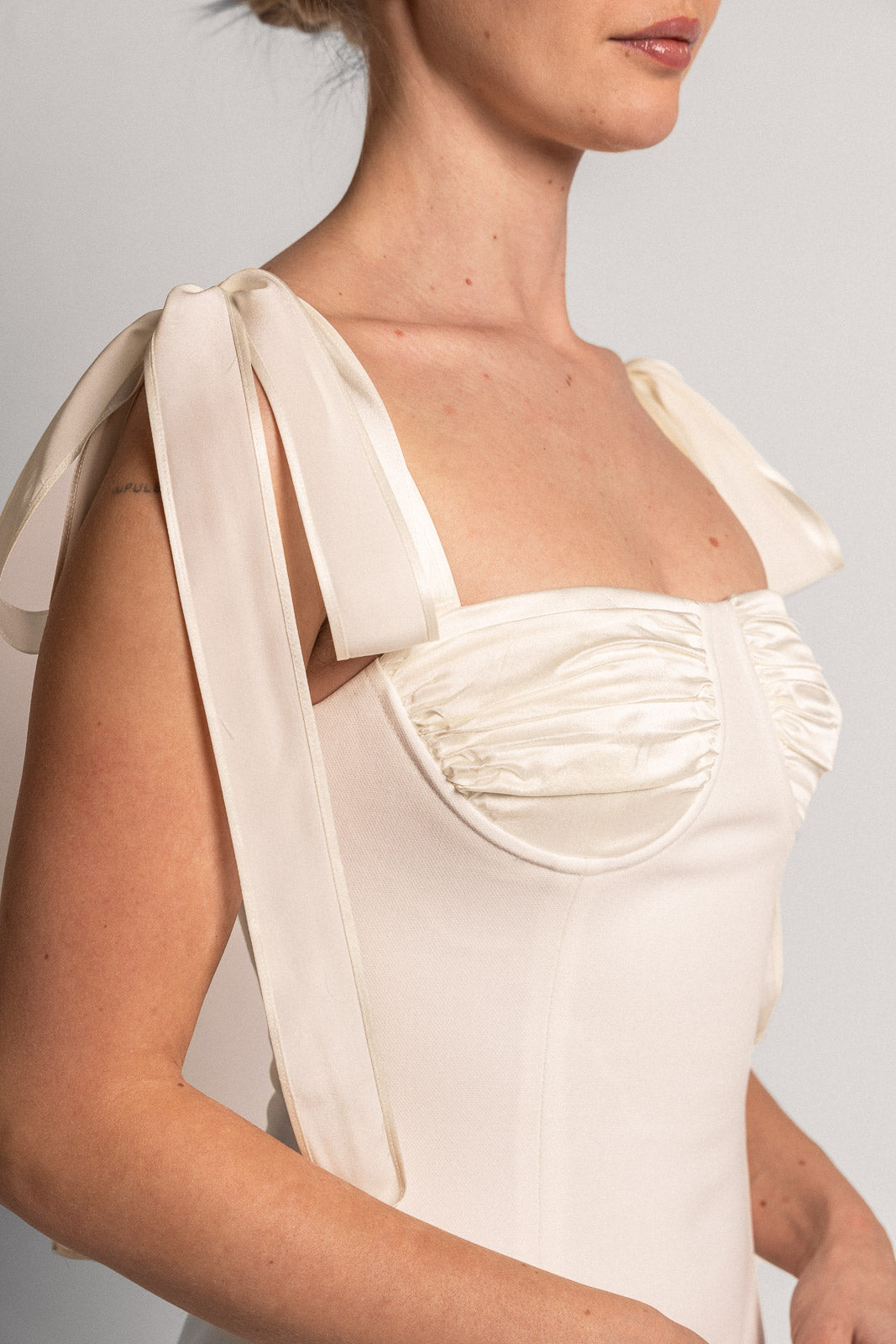 Una forme bustier midi dress off-white