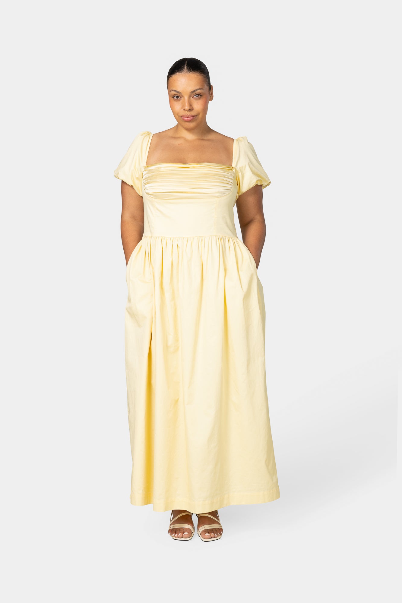 Model: 172 cm | Wearing: XL | Cup size: F