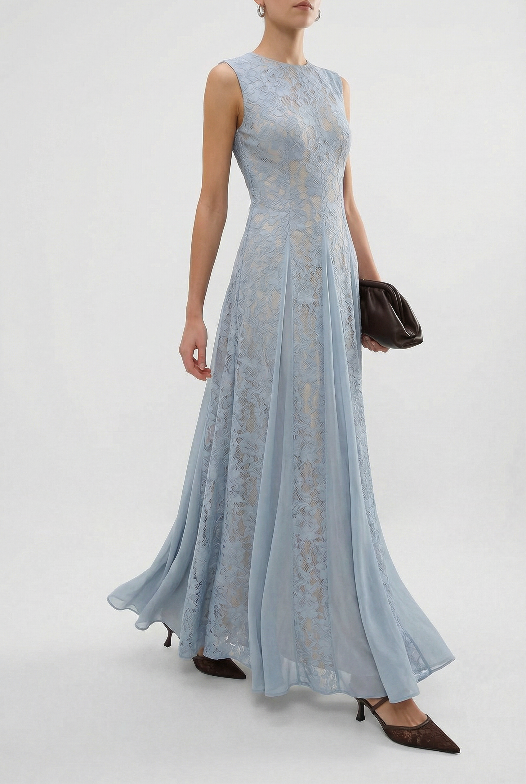 Model: 175 cm · XS · B cup