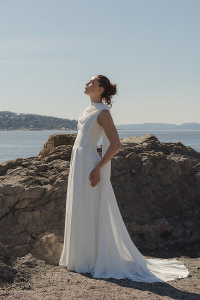Frøya Bridal Maxi Dress with Train White