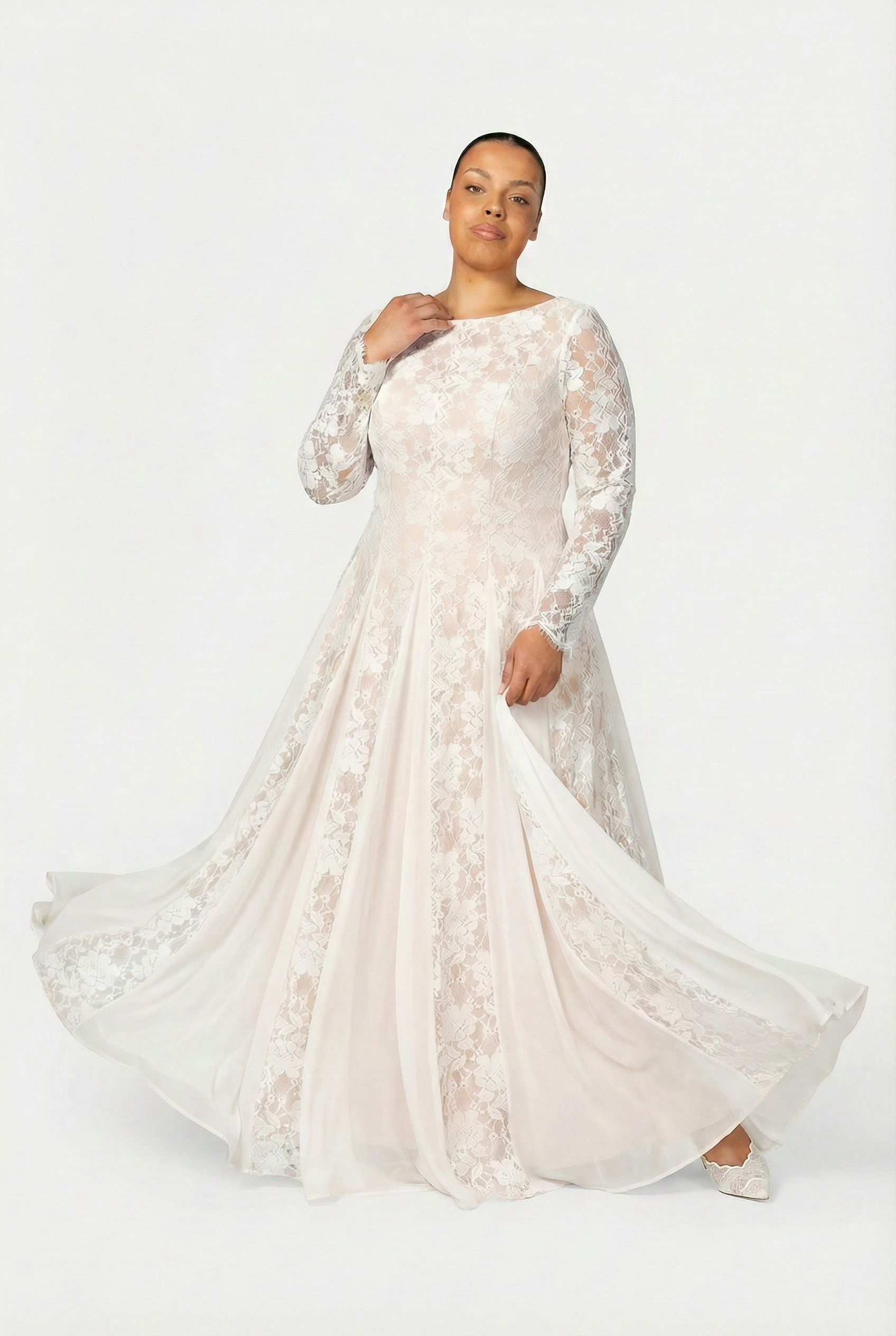 Model: 172 cm • XL • Cup: F